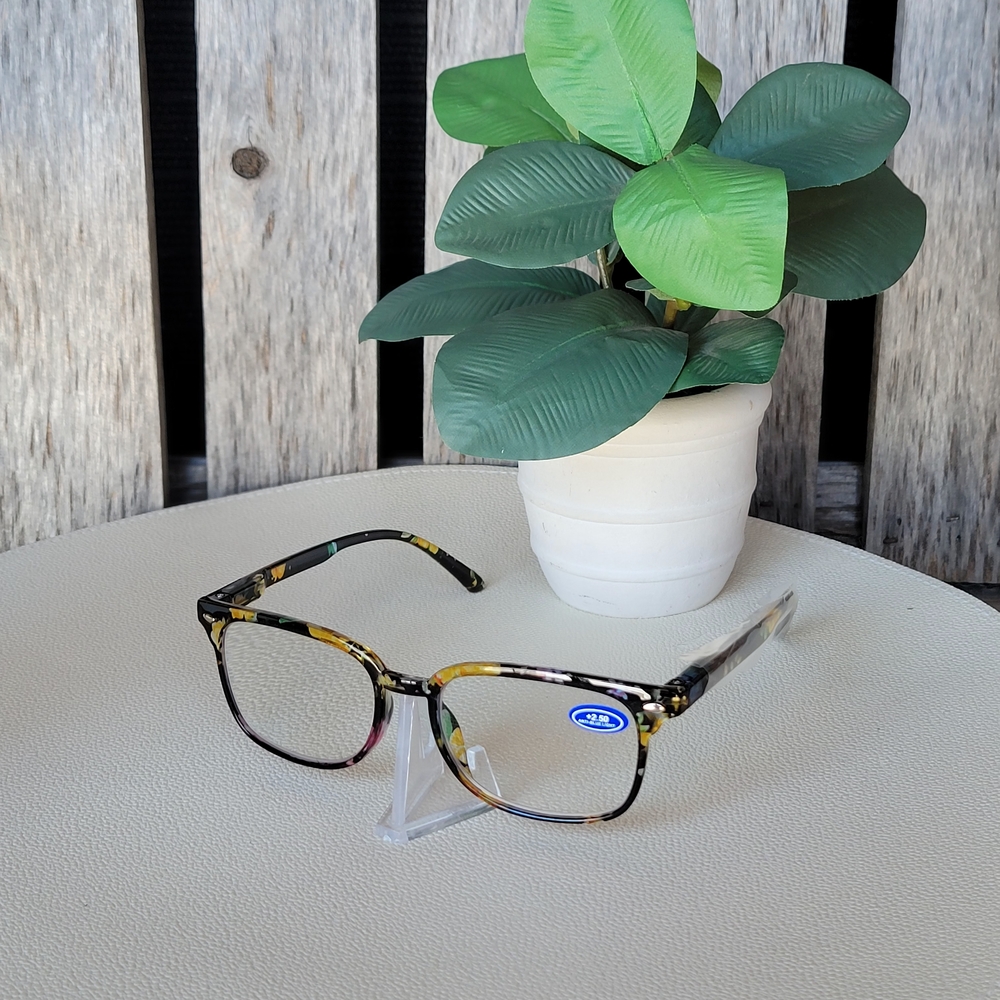 +2.5 Multicolor Square Frame Glasses - Picture 3 of 4